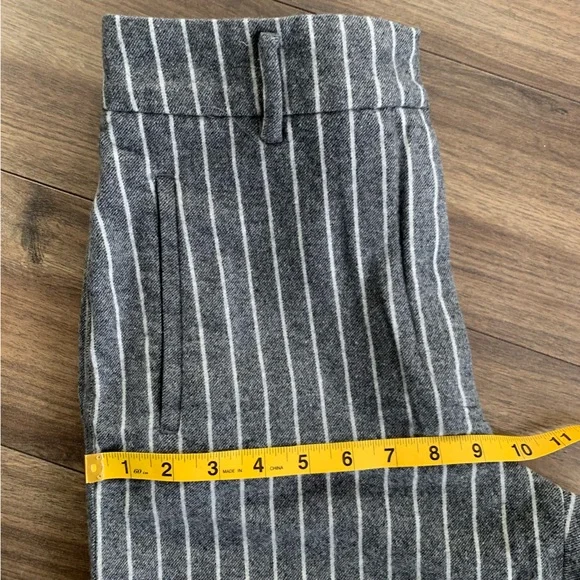 Wilfred wool Gray Pinstripe Chinos women’s size 8 - Picture 5 of 7